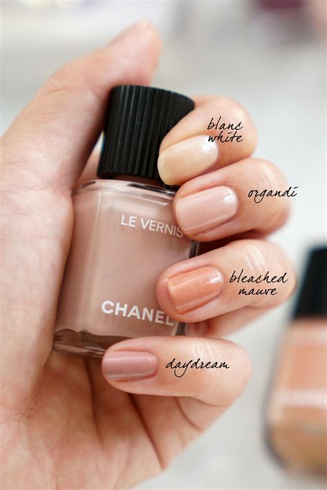 Best Chanel Le Vernis Neutrals + Soft Shades for Spring